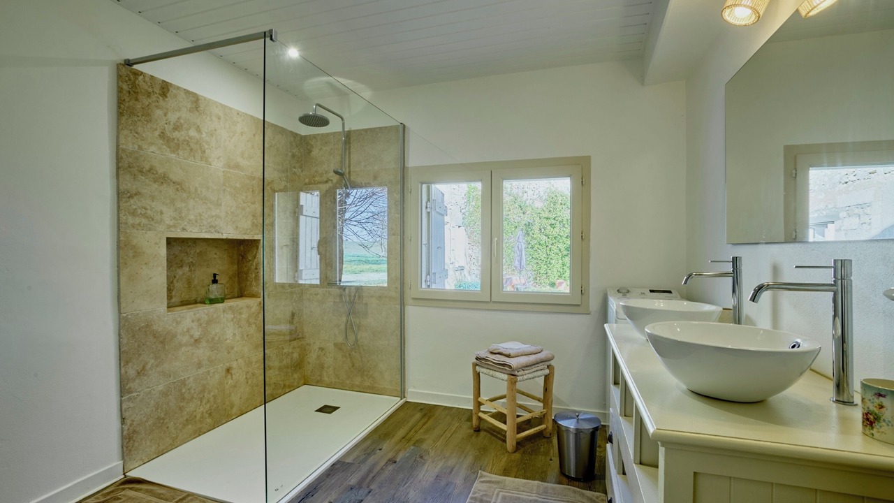 Photo of Bathroom in Valence-sur-Baise