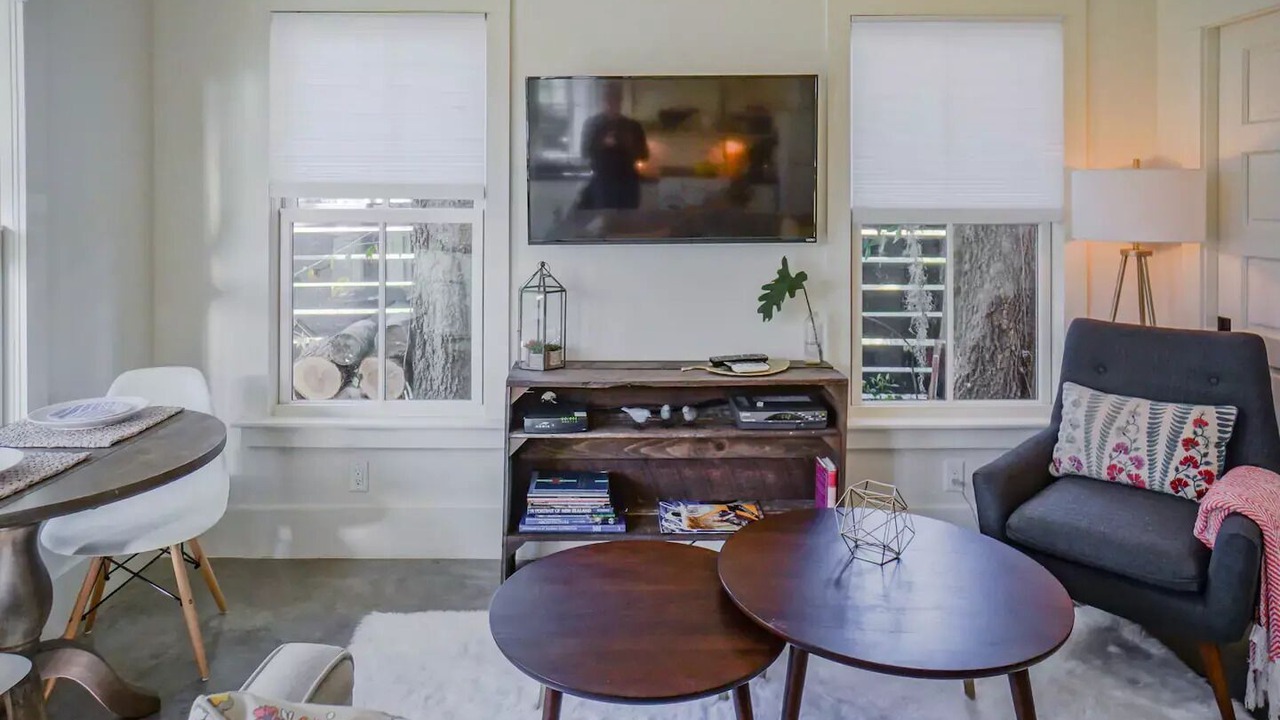 Photo of Livingroom in The Old Commons