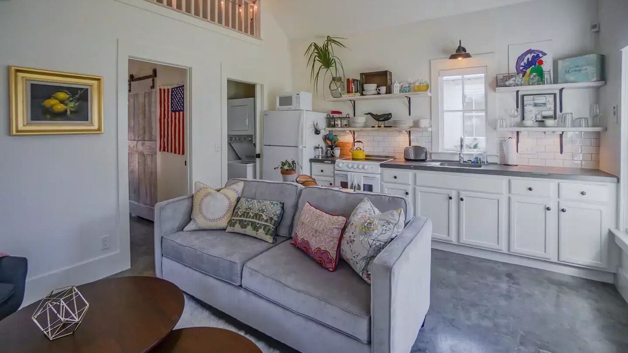 Photo of Livingroom in The Old Commons