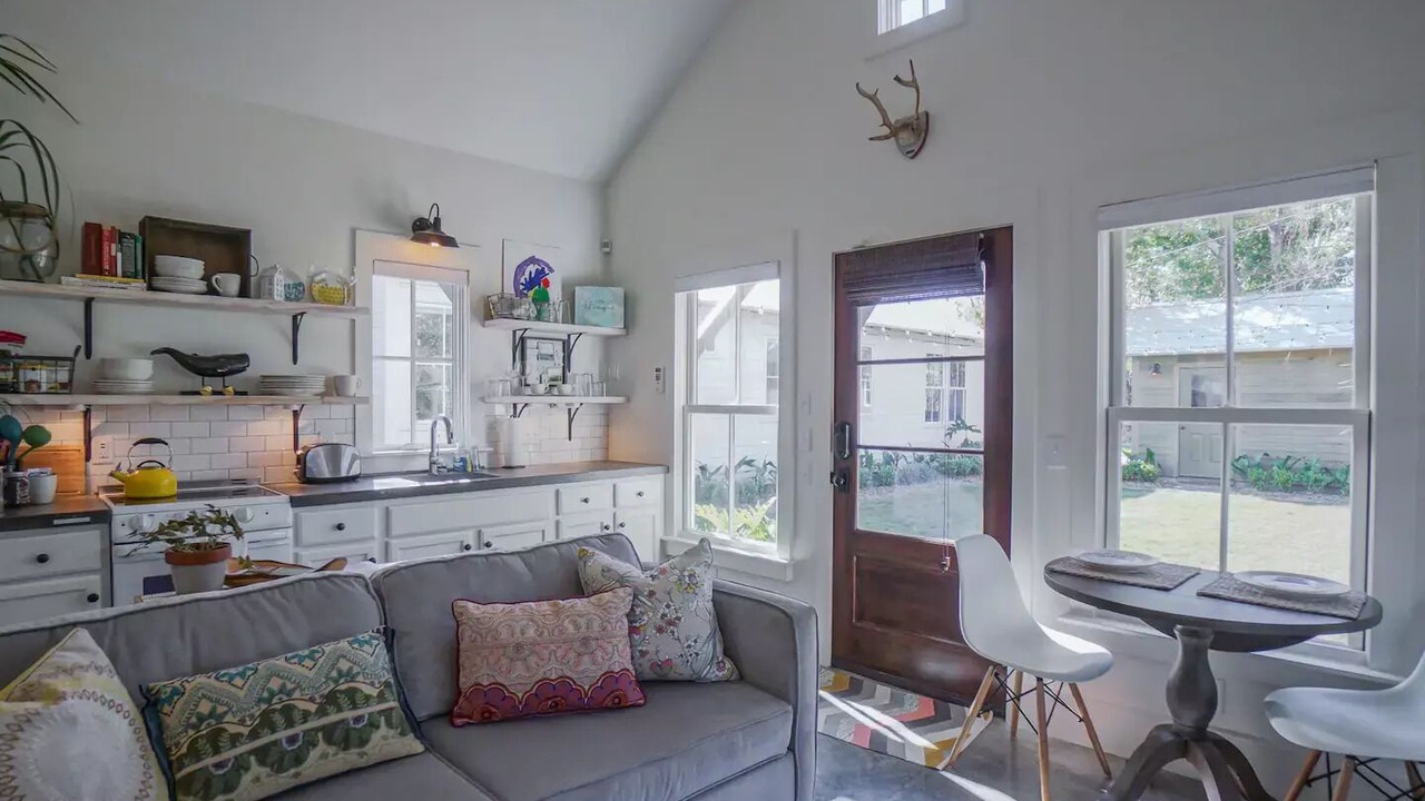 Photo of Livingroom in The Old Commons