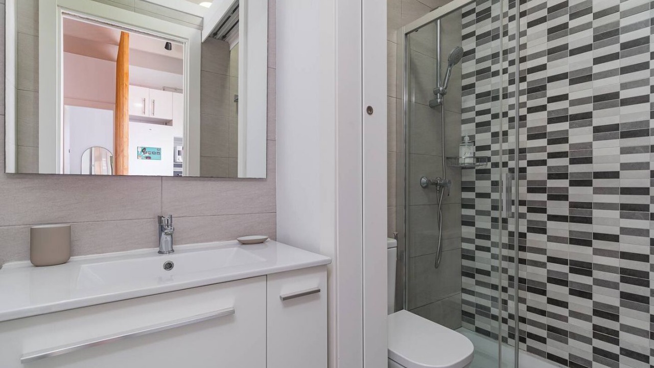 Photo of Bathroom in Sants
