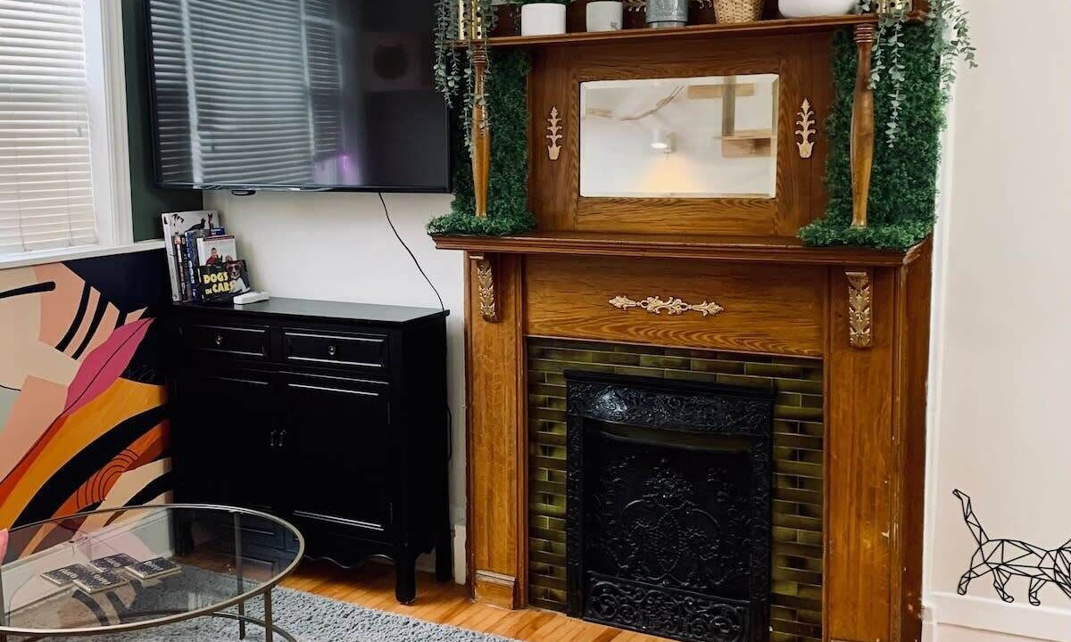 Photo of Livingroom in North End