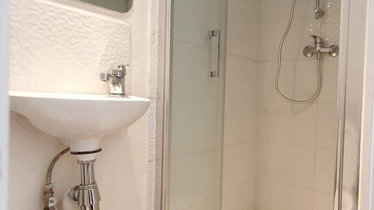 Photo of Bathroom in Levallois-Perret