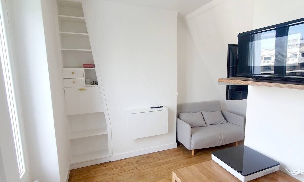 Photo of Livingroom in Levallois-Perret