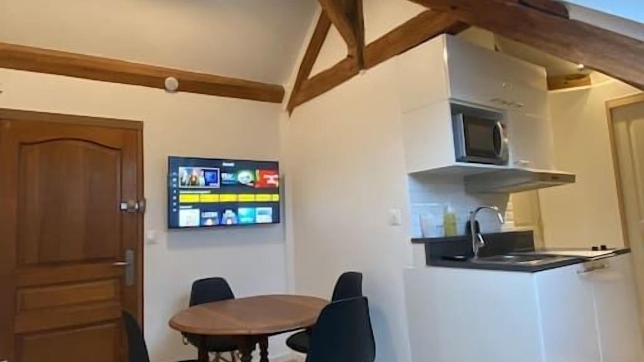 Photo of Others in Bonnelles