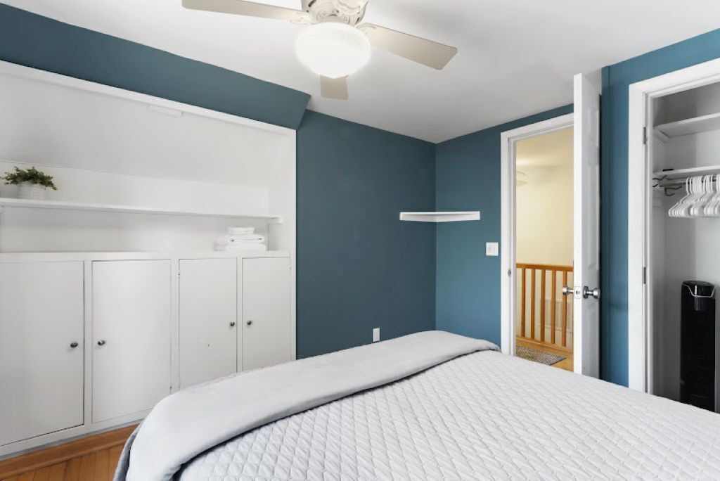 Photo of Bedroom in Country Club Estates