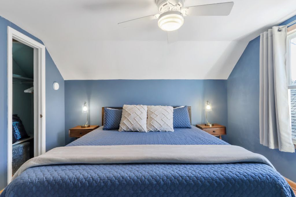 Photo of Bedroom in Country Club Estates