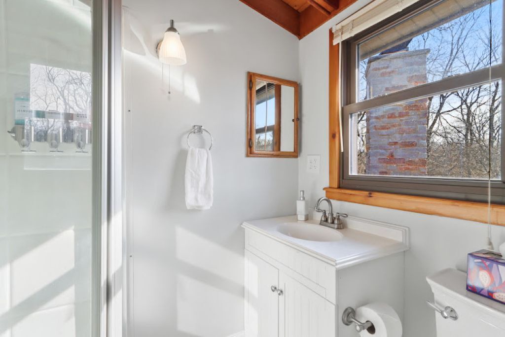 Photo of Bathroom in Country Club Estates