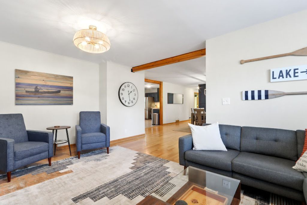 Photo of Livingroom in Country Club Estates