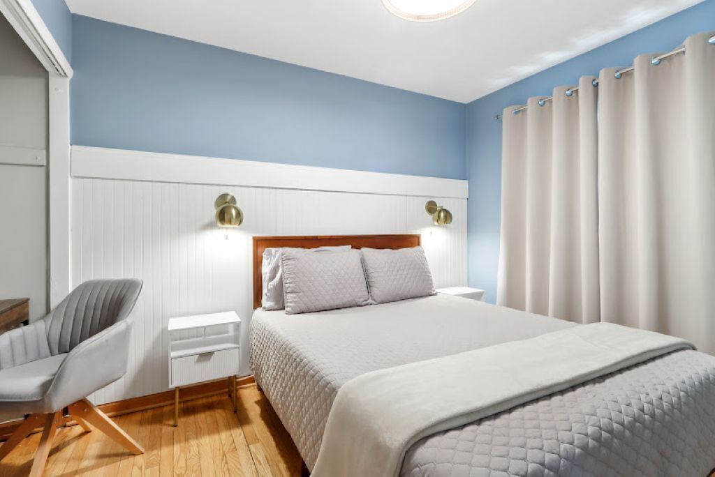 Photo of Bedroom in Country Club Estates