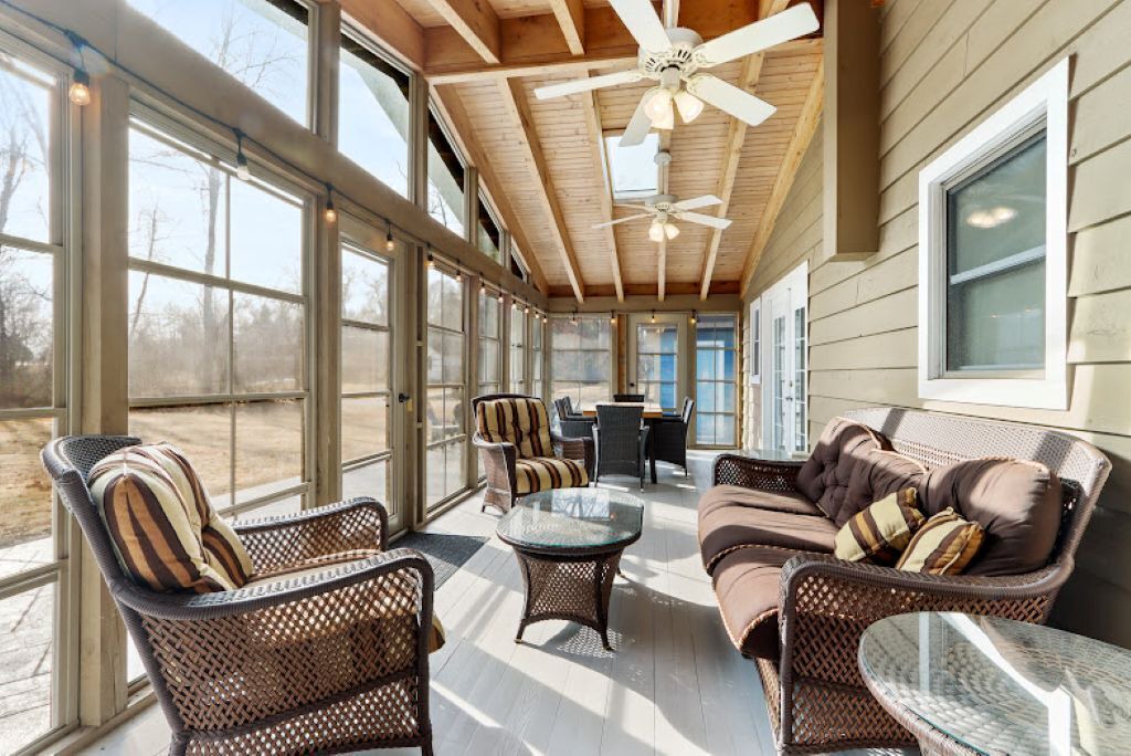 Photo of Livingroom in Country Club Estates