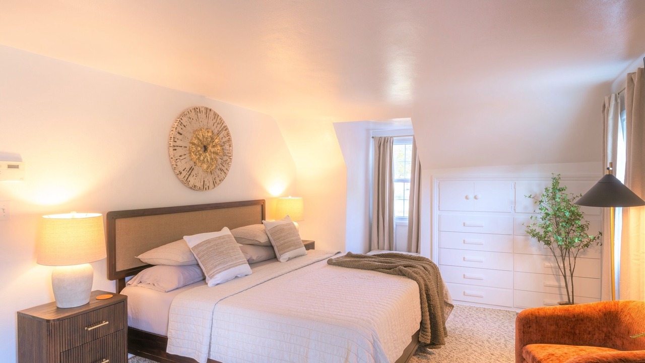 Photo of Bedroom in Saint Marys  Saint Joseph County