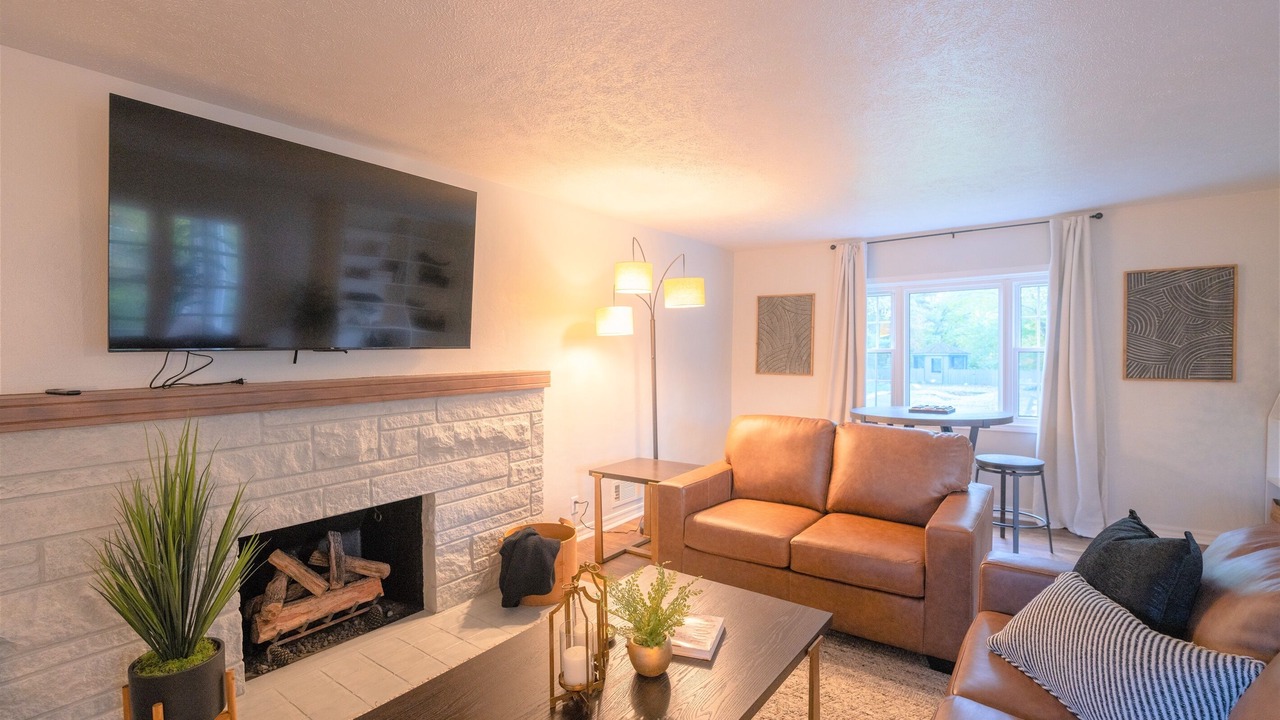 Photo of Livingroom in Saint Marys  Saint Joseph County