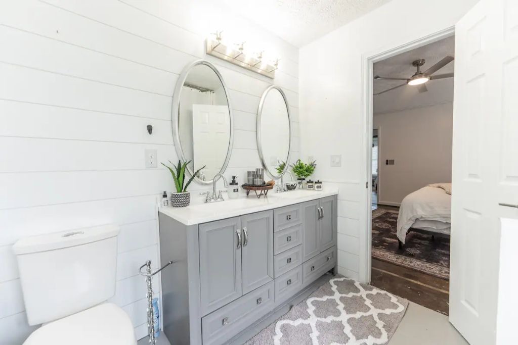 Photo of Bathroom in Hoschton