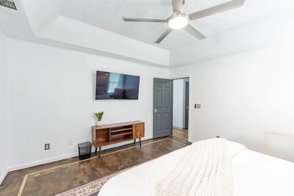 Photo of Bedroom in Hoschton