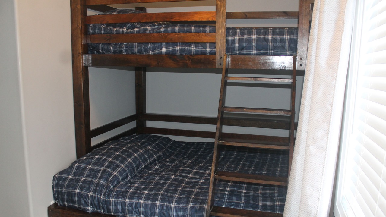 Photo of Bedroom in McNab/Braeside