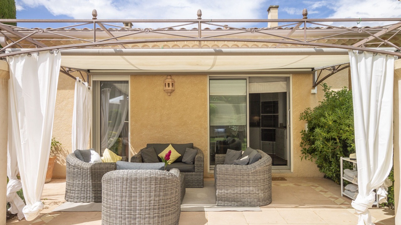 Photo of Patio Balcony in Digne-les-Bains