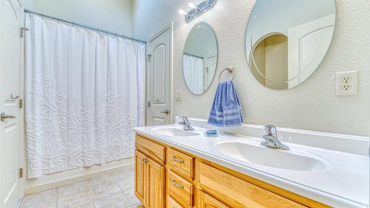 Photo of Bathroom in Colorado City