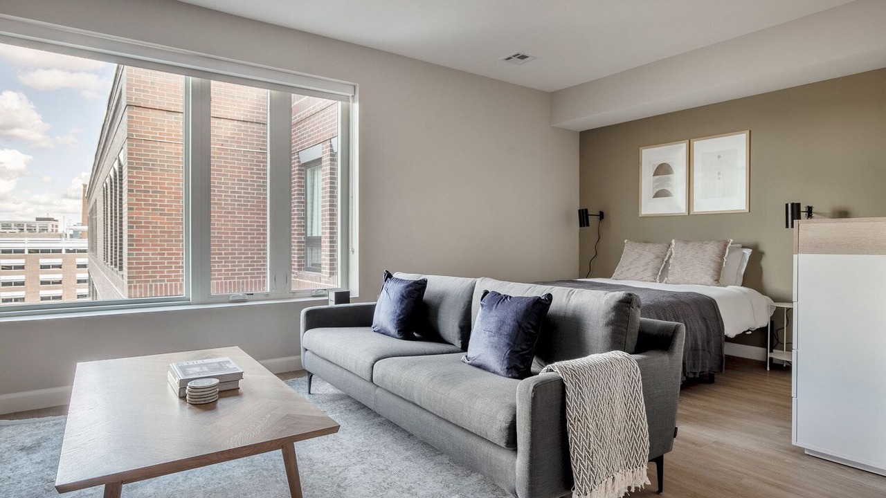 Photo of Livingroom in East Cambridge