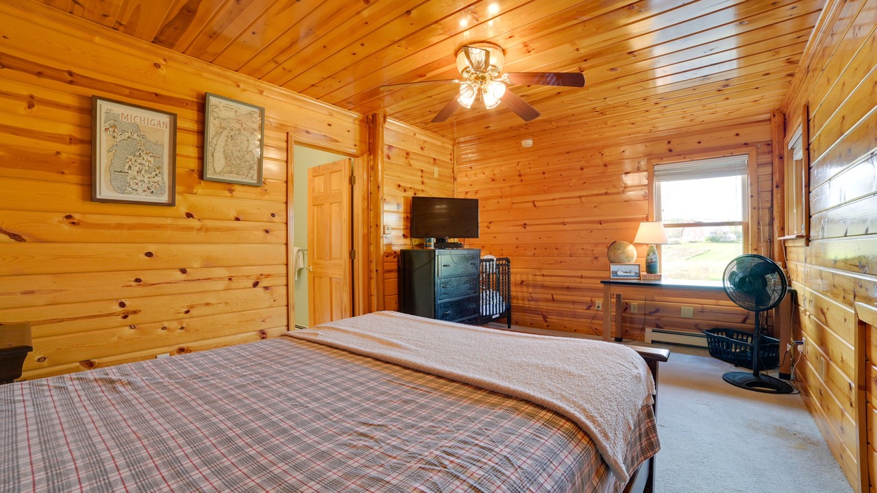 Photo of Bedroom in Cheboygan