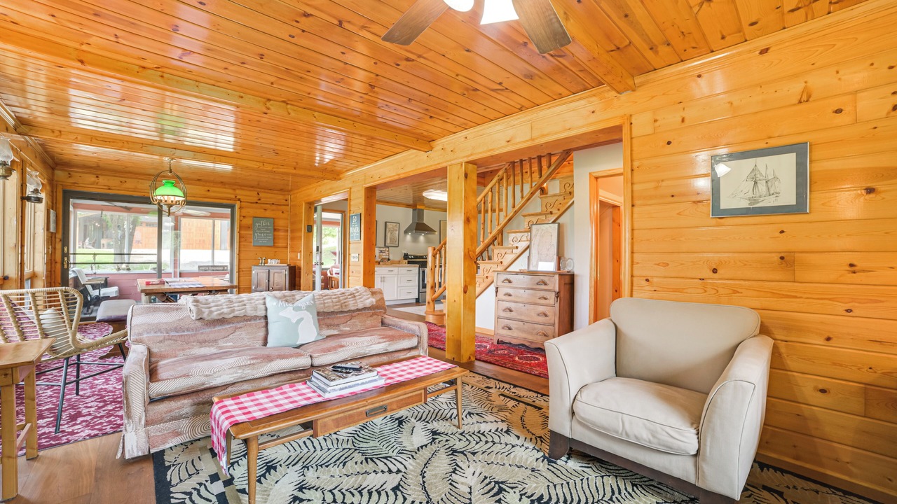 Photo of Livingroom in Cheboygan