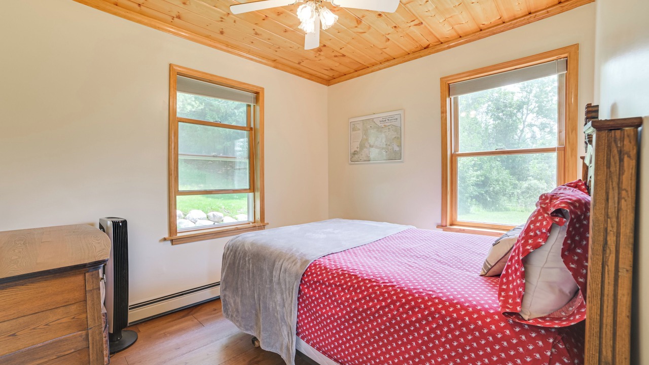 Photo of Bedroom in Cheboygan