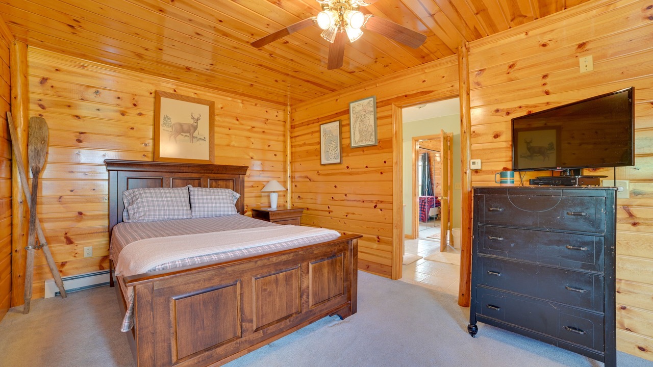 Photo of Bedroom in Cheboygan