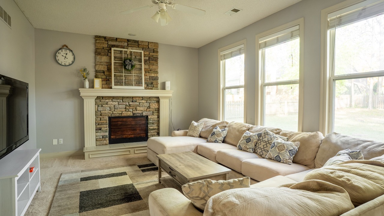 Photo of Livingroom in Spring Hill