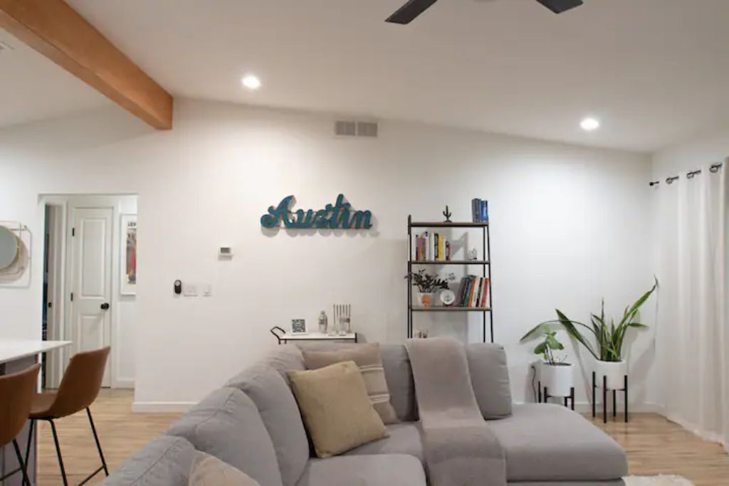 Photo of Livingroom in Windsor Hills