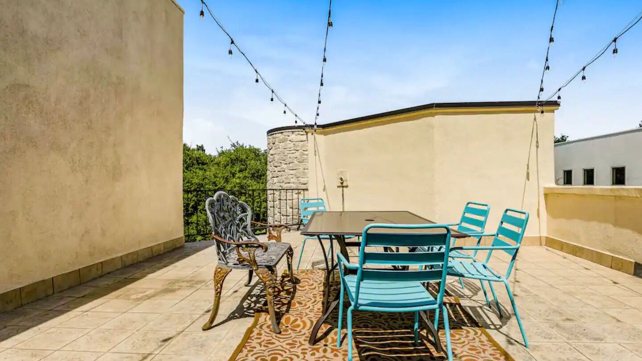 Photo of Outdoor in The Hills