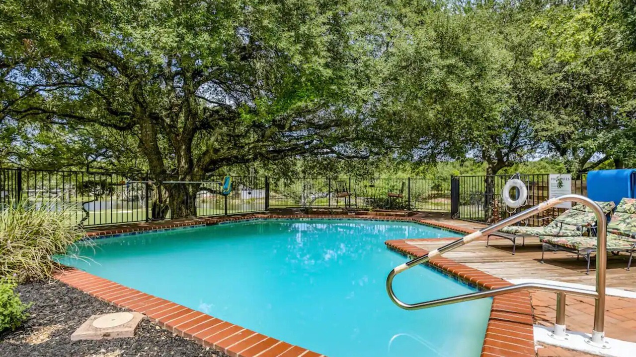 Photo of Outdoor in The Hills