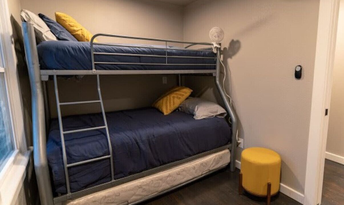 Photo of Bedroom in Central Arlington