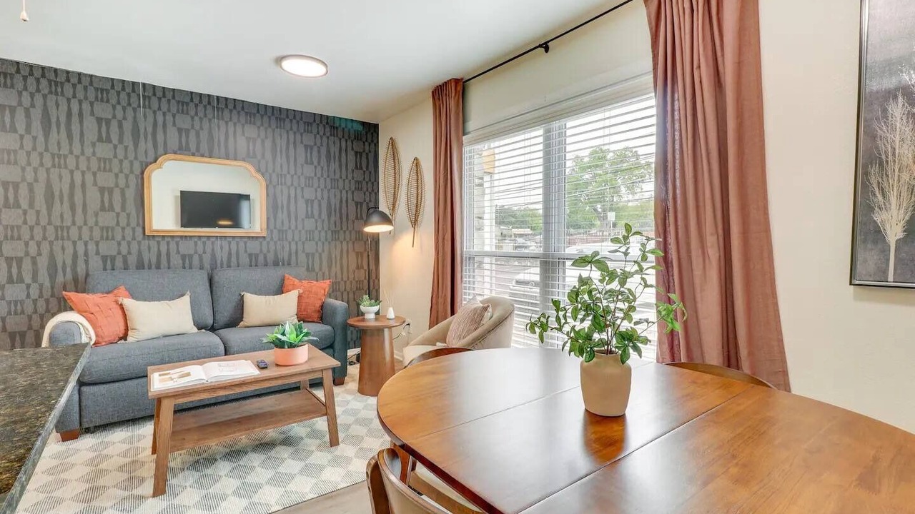 Photo of Livingroom in Cherrywood
