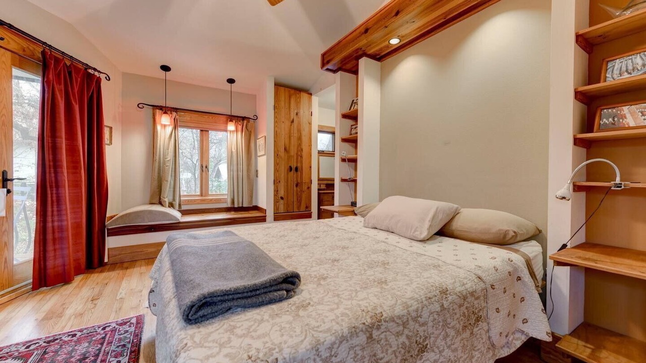 Photo of Bedroom in Hyde Park