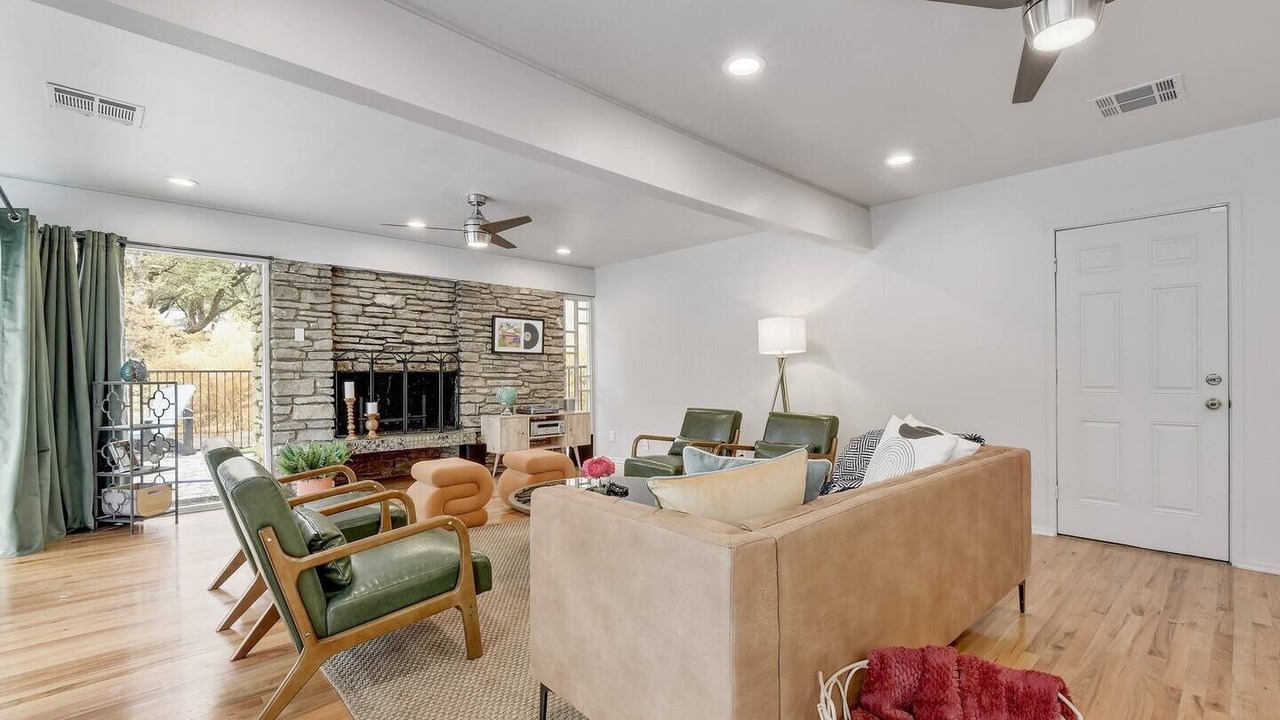 Photo of Livingroom in Westfield