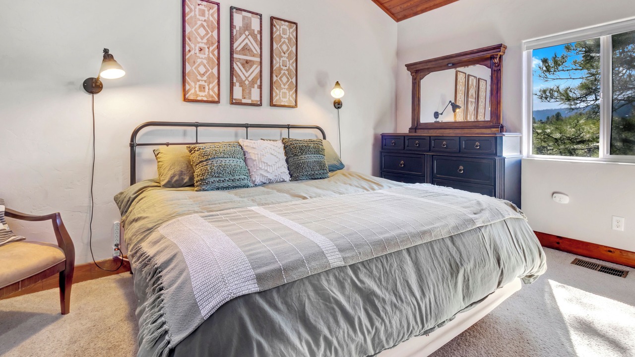 Photo of Bedroom in Ruidoso