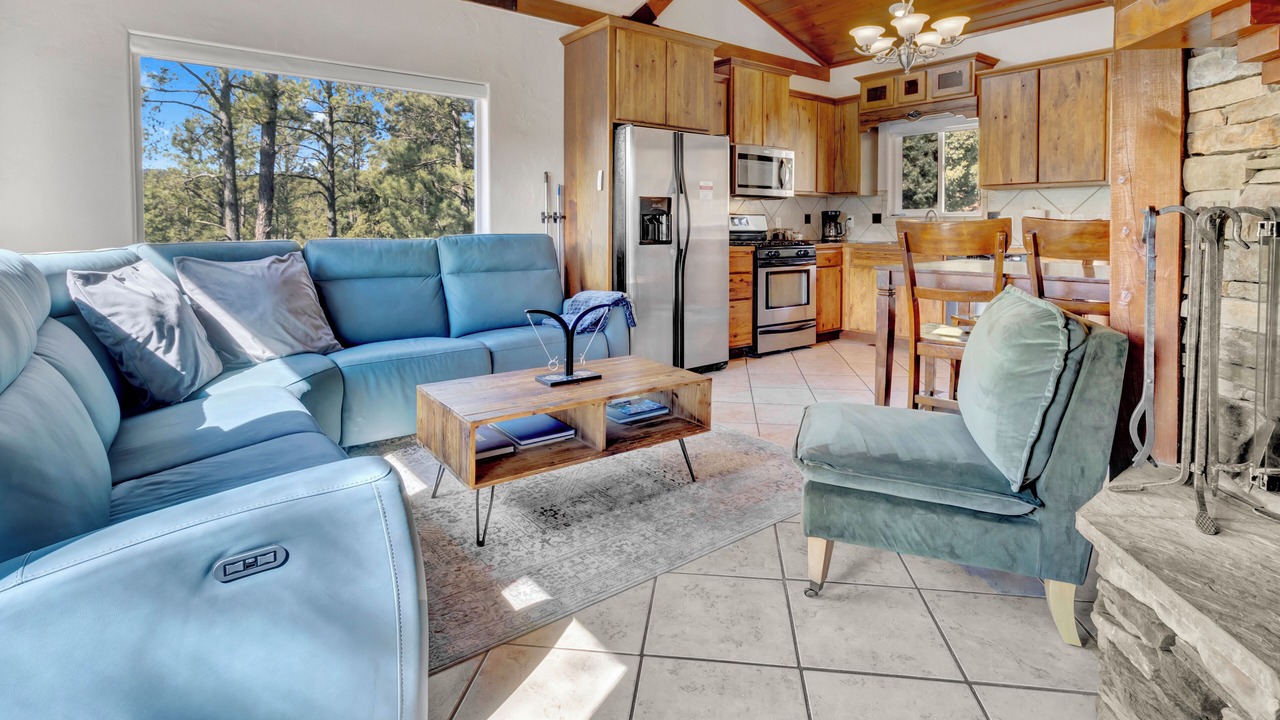 Photo of Livingroom in Ruidoso