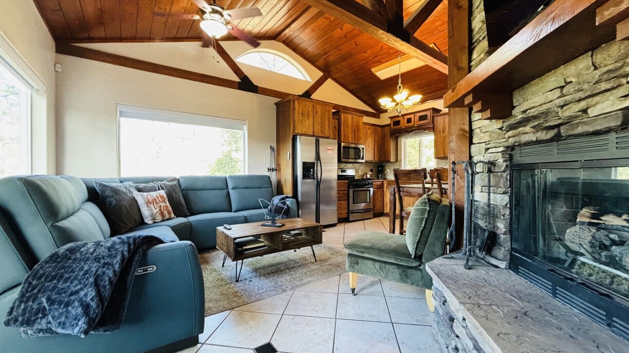 Photo of Livingroom in Ruidoso