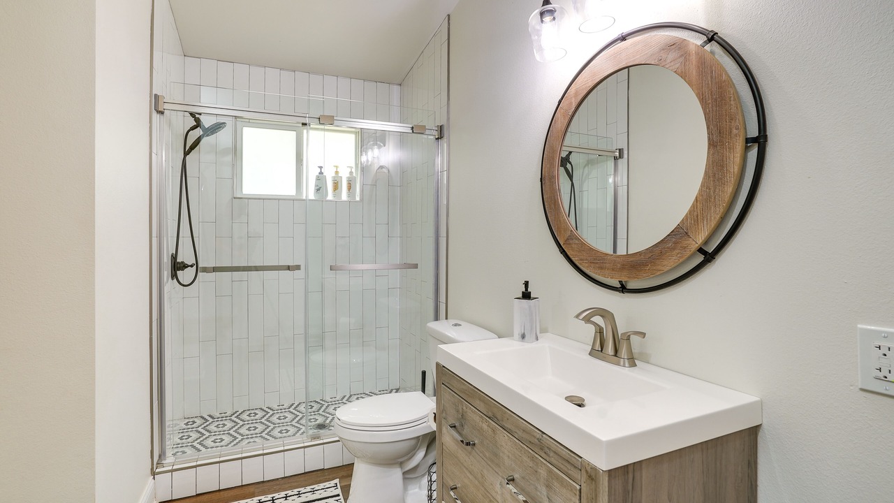 Photo of Bathroom in Lone Star