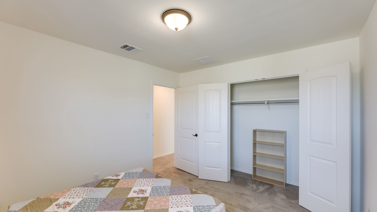 Photo of Bedroom in Manor