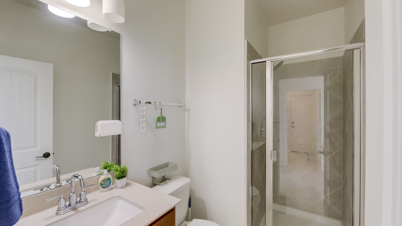 Photo of Bathroom in Manor