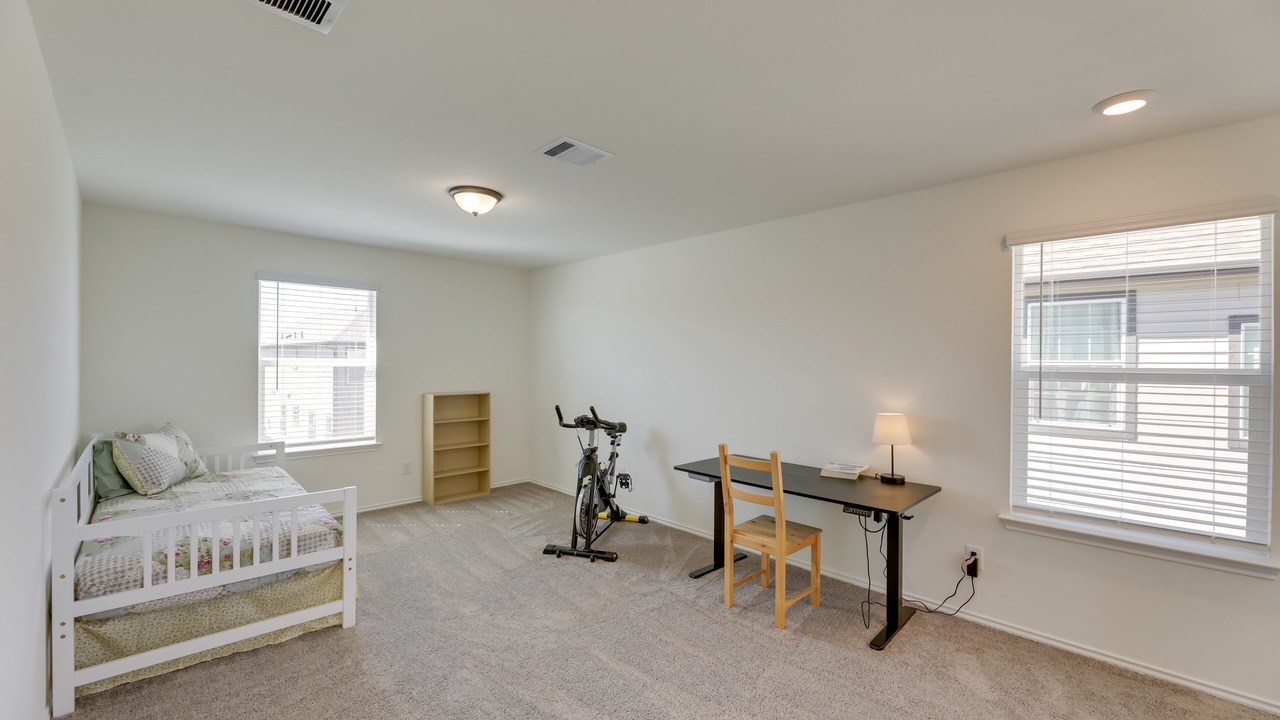 Photo of Bedroom in Manor