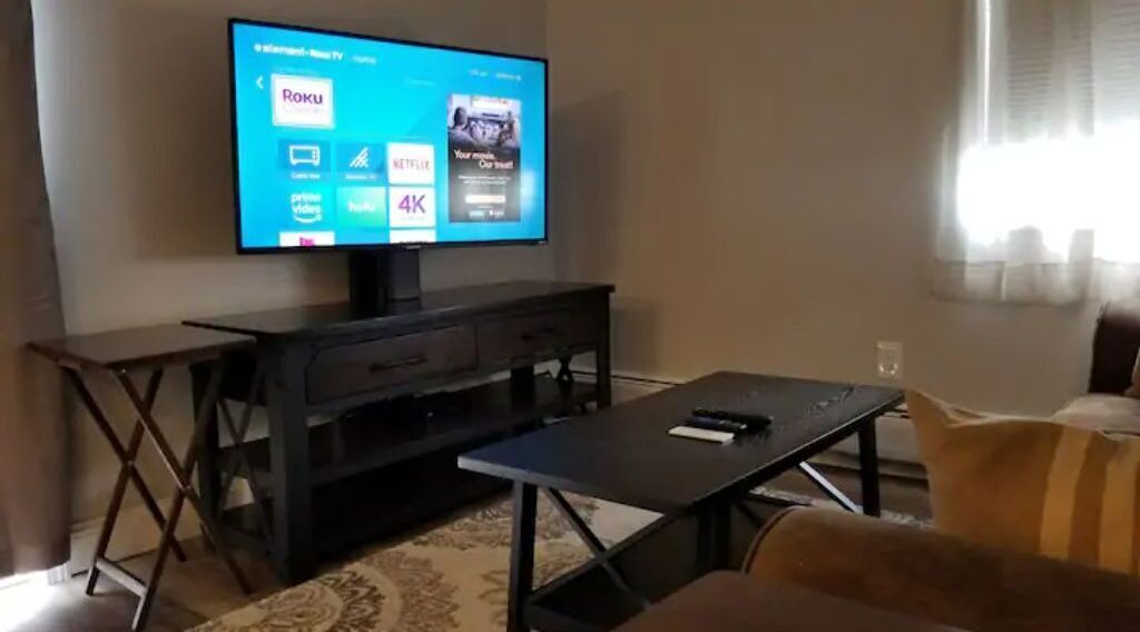 Photo of Livingroom in East Somerville