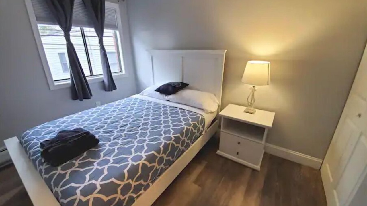 Photo of Bedroom in East Somerville
