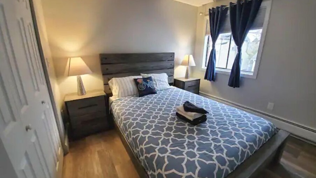 Photo of Bedroom in East Somerville