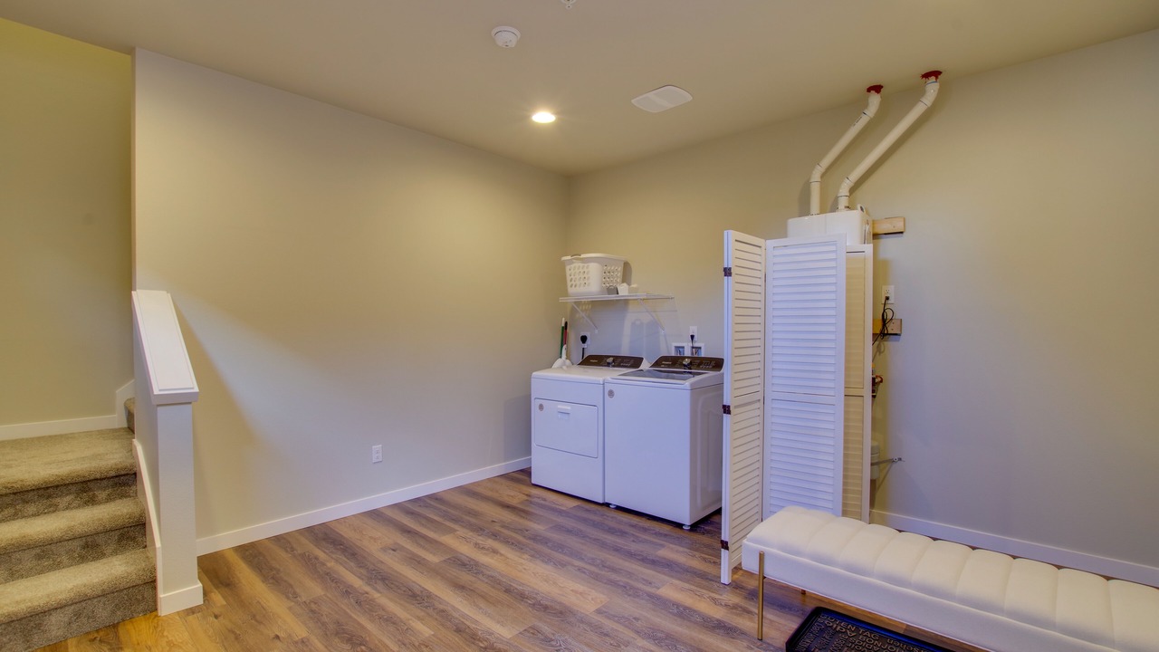 Photo of Others in Monroe