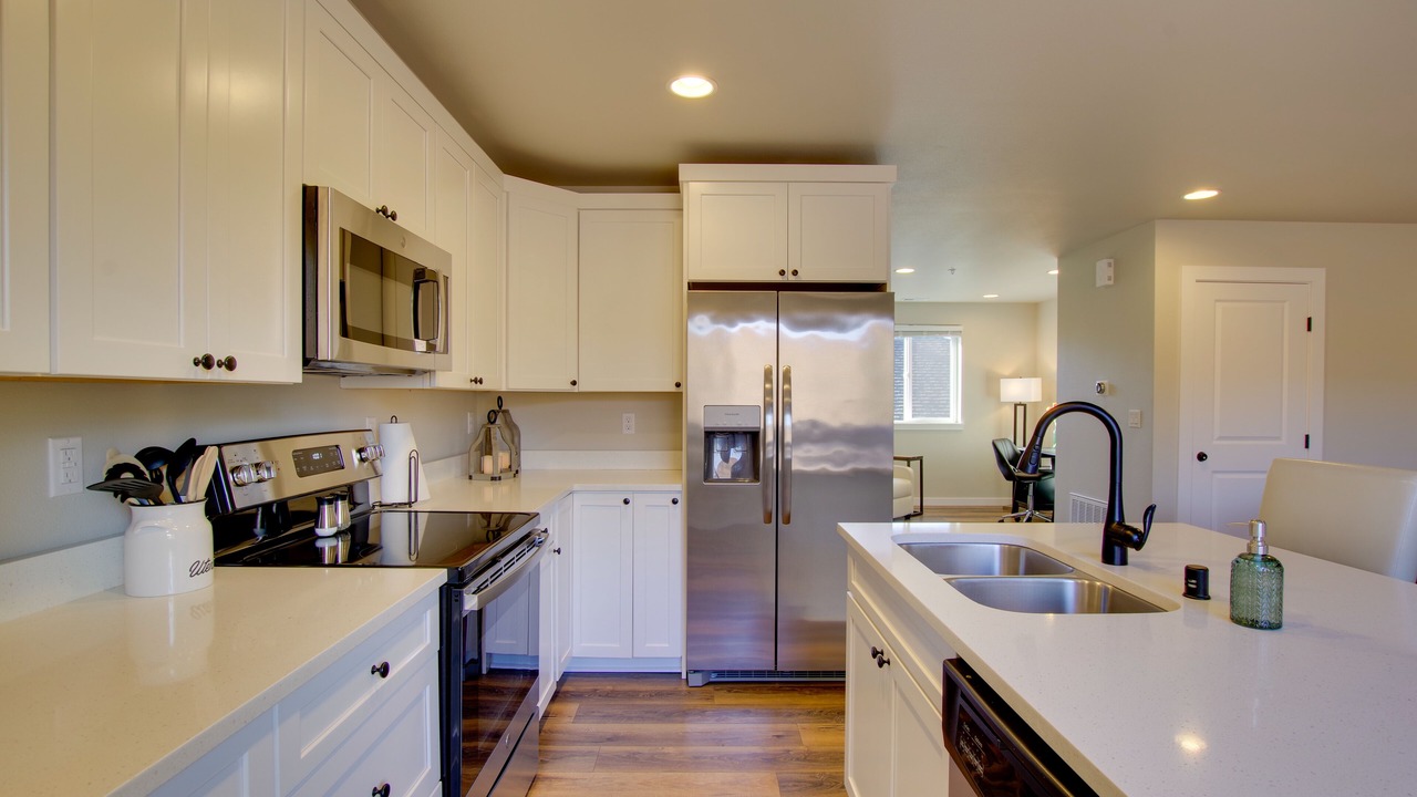 Photo of Others in Monroe