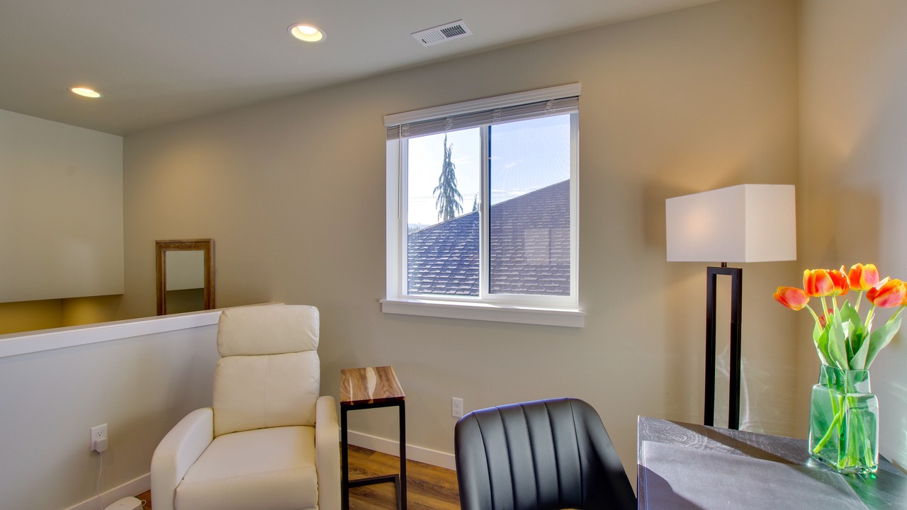 Photo of Others in Monroe