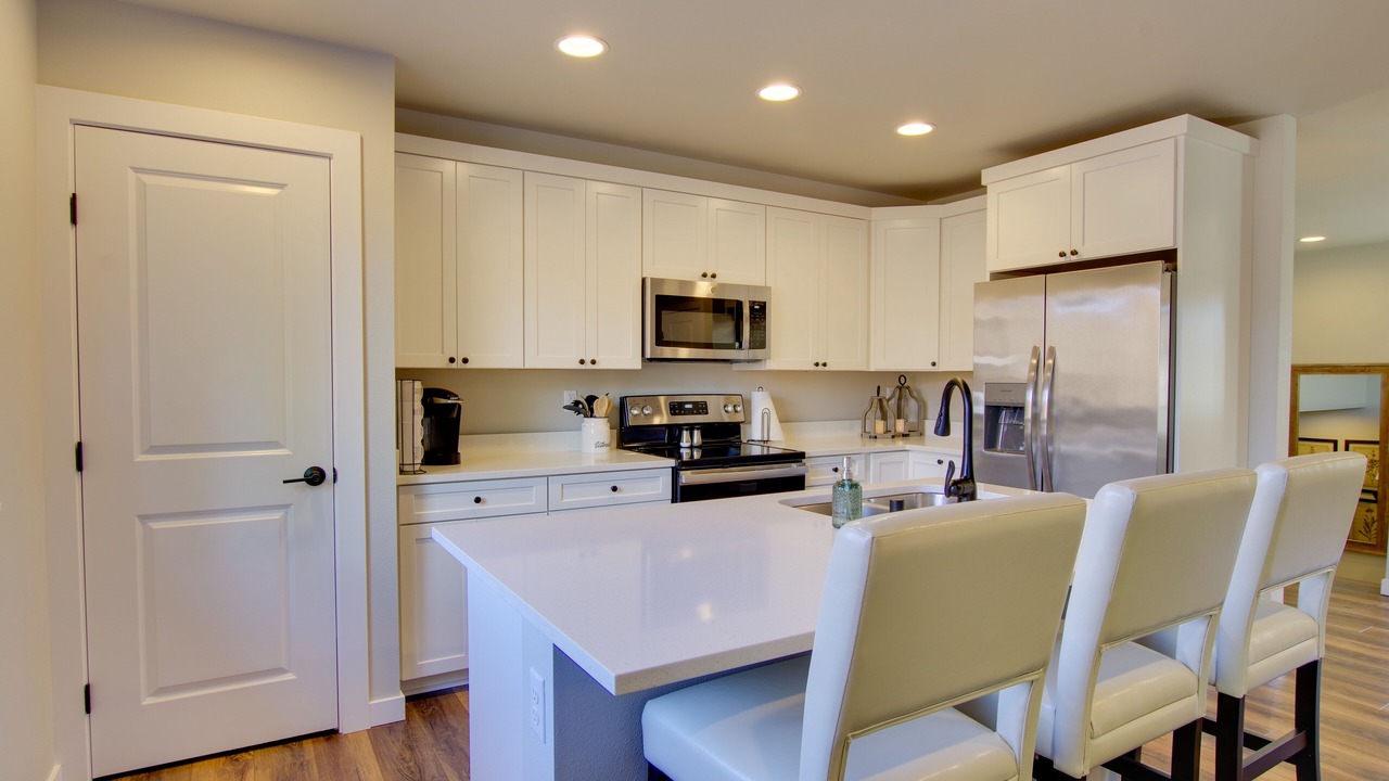 Photo of Others in Monroe