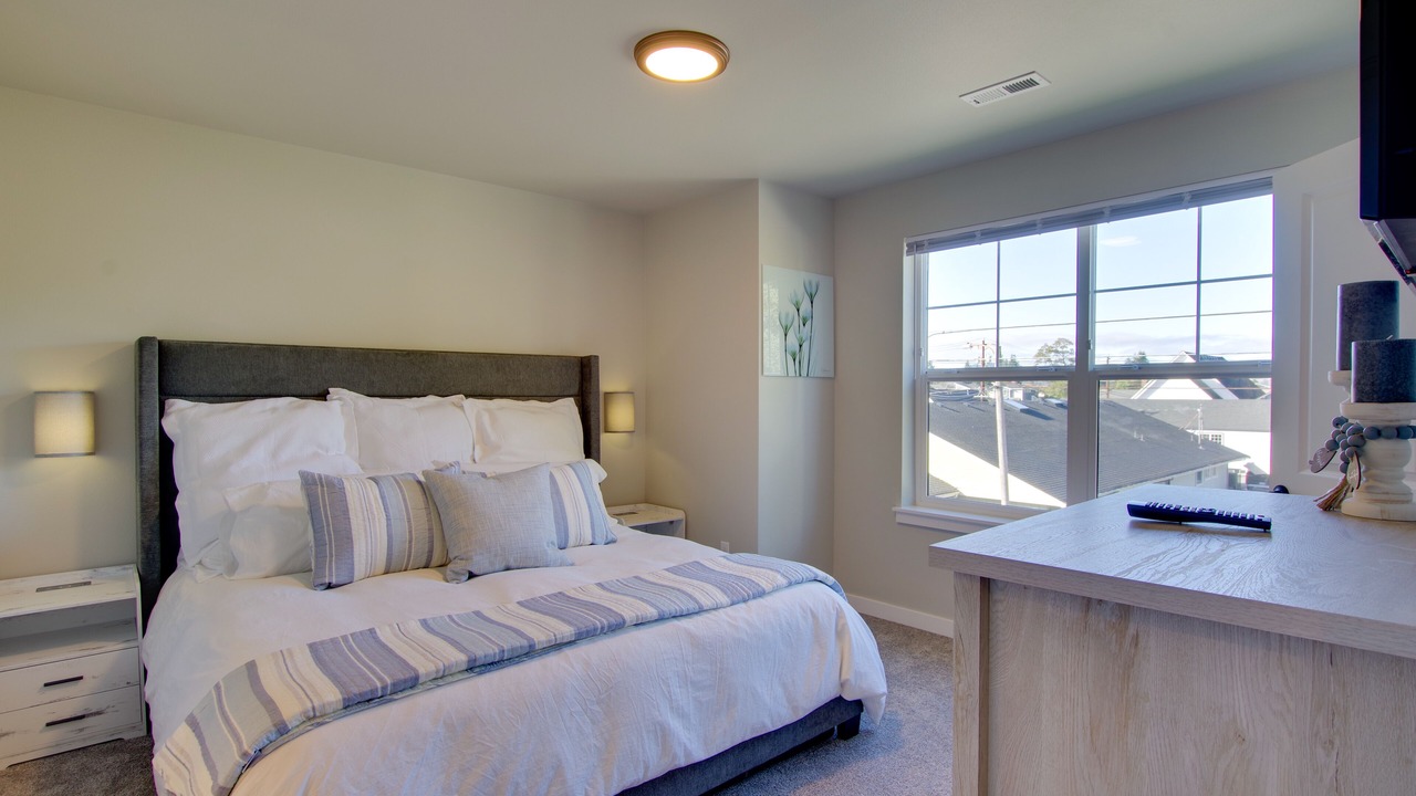 Photo of Others in Monroe